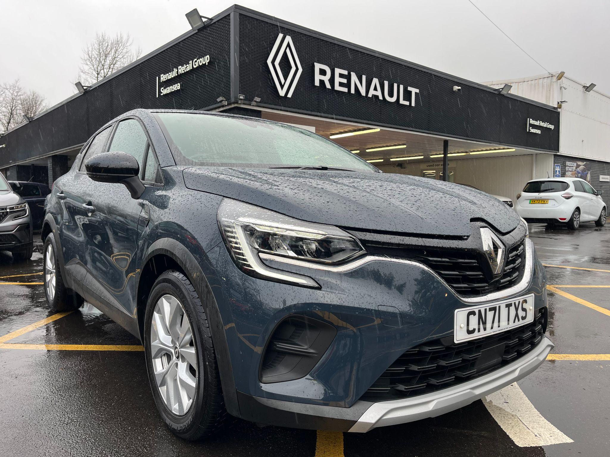 Main listing image - Renault Captur