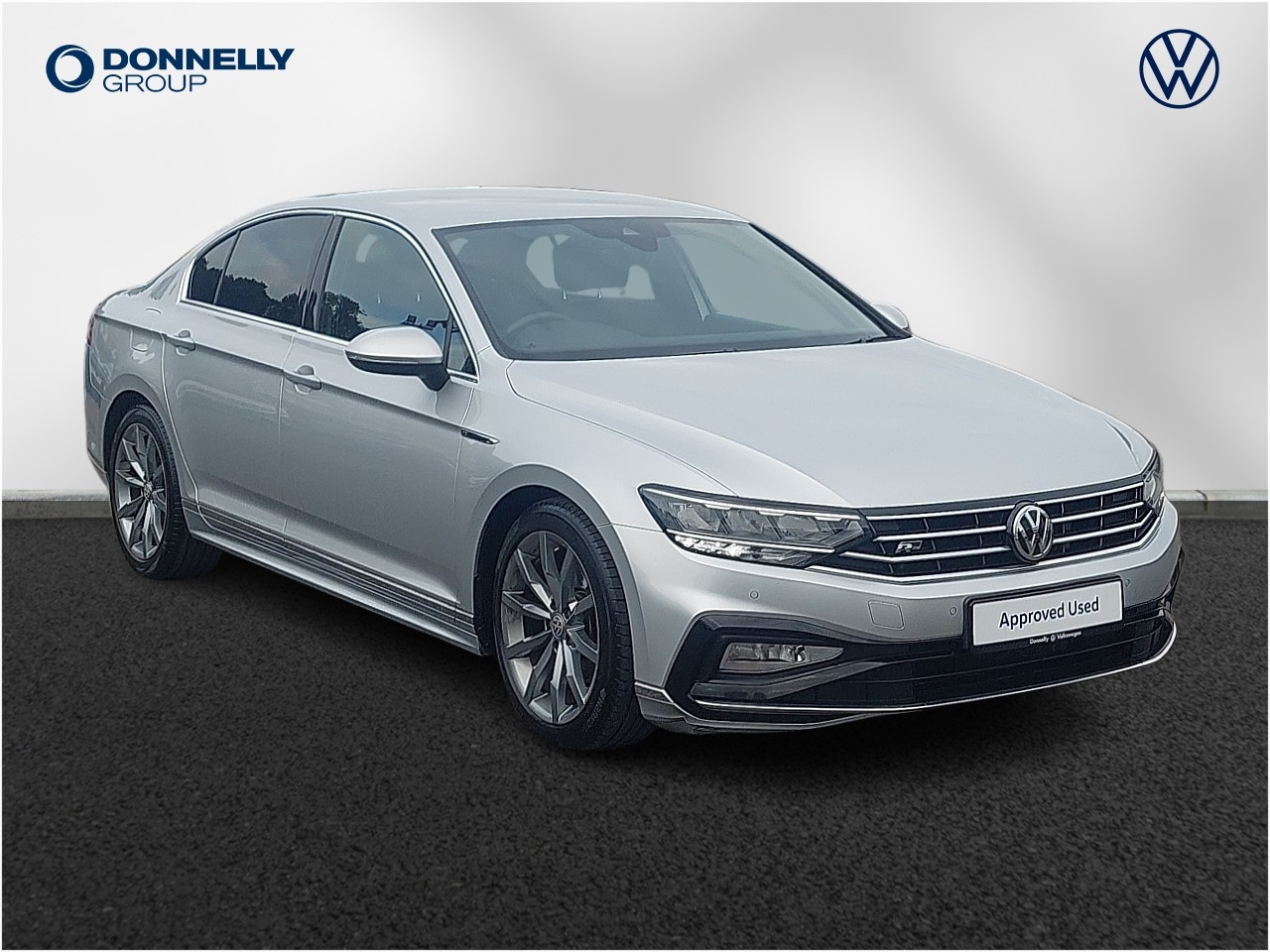 Main listing image - Volkswagen Passat