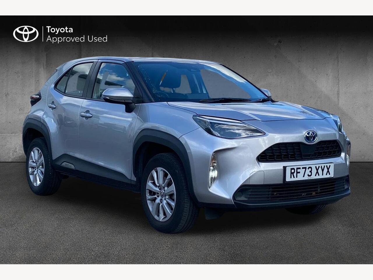 Main listing image - Toyota Yaris Cross