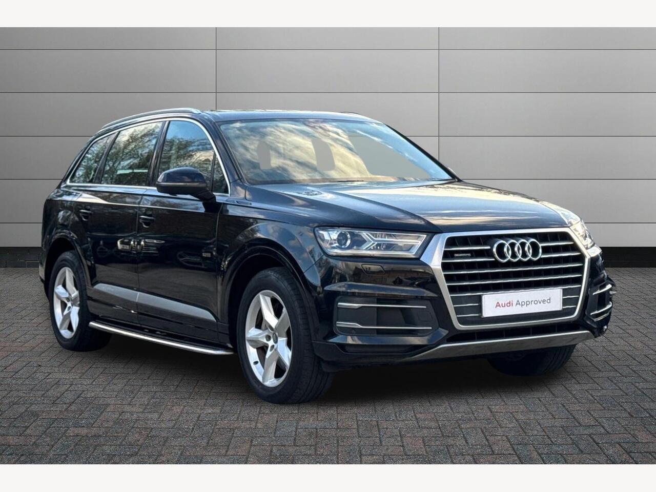 Main listing image - Audi Q7