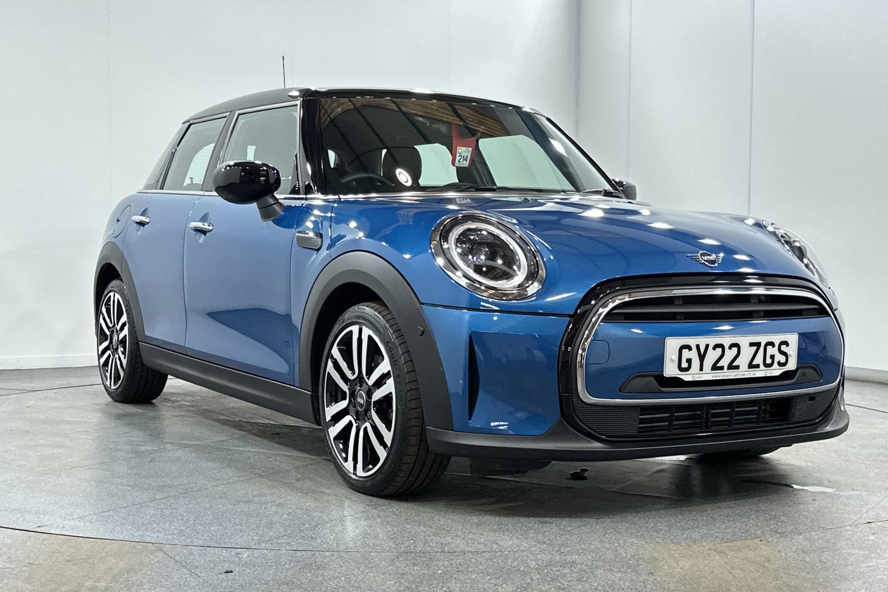 Main listing image - MINI Hatchback