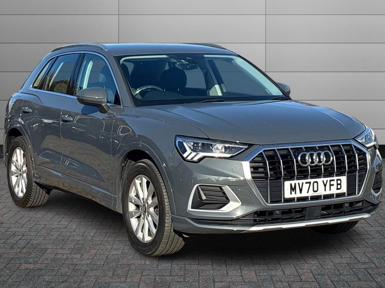 Main listing image - Audi Q3