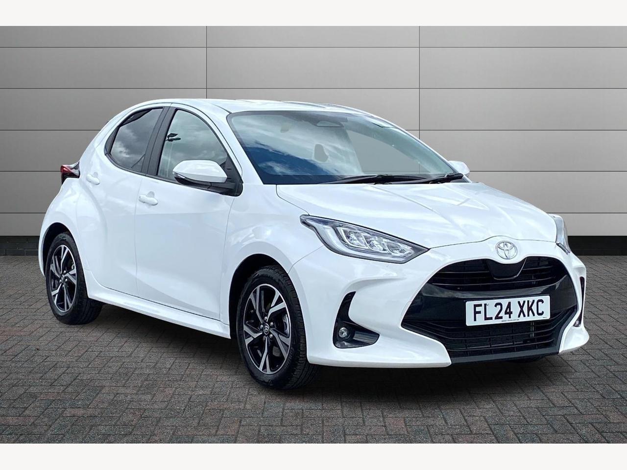 Main listing image - Toyota Yaris