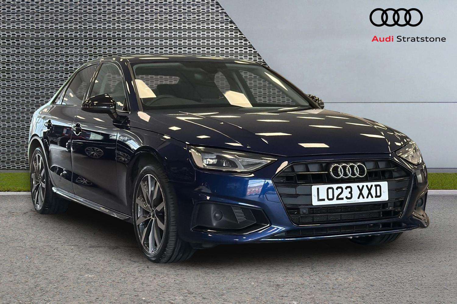 Main listing image - Audi A4