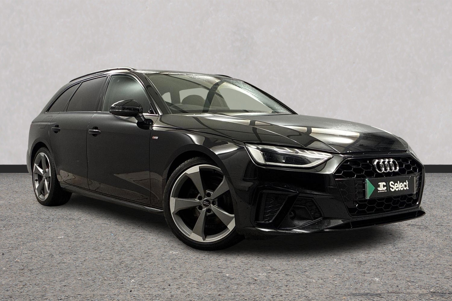 Main listing image - Audi A4