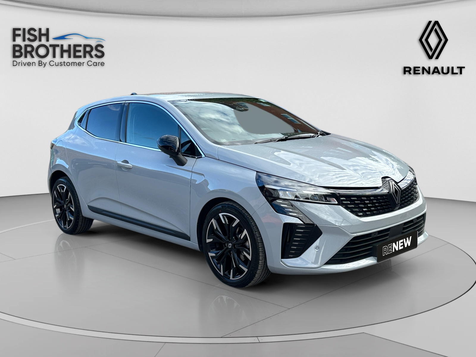 Main listing image - Renault Clio