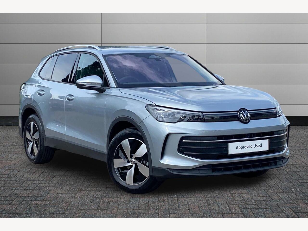 Main listing image - Volkswagen Tiguan