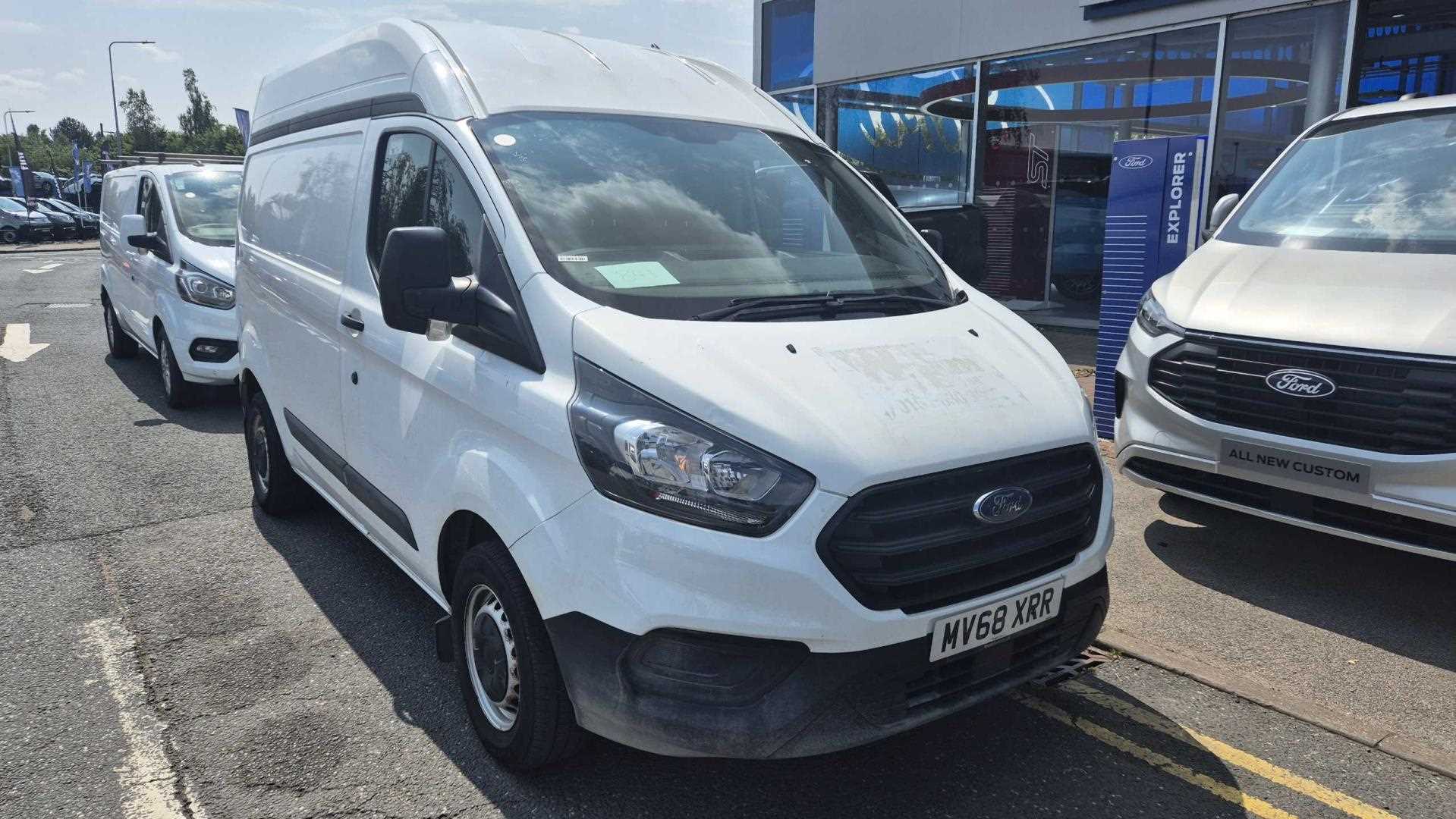 Main listing image - Ford Transit Custom