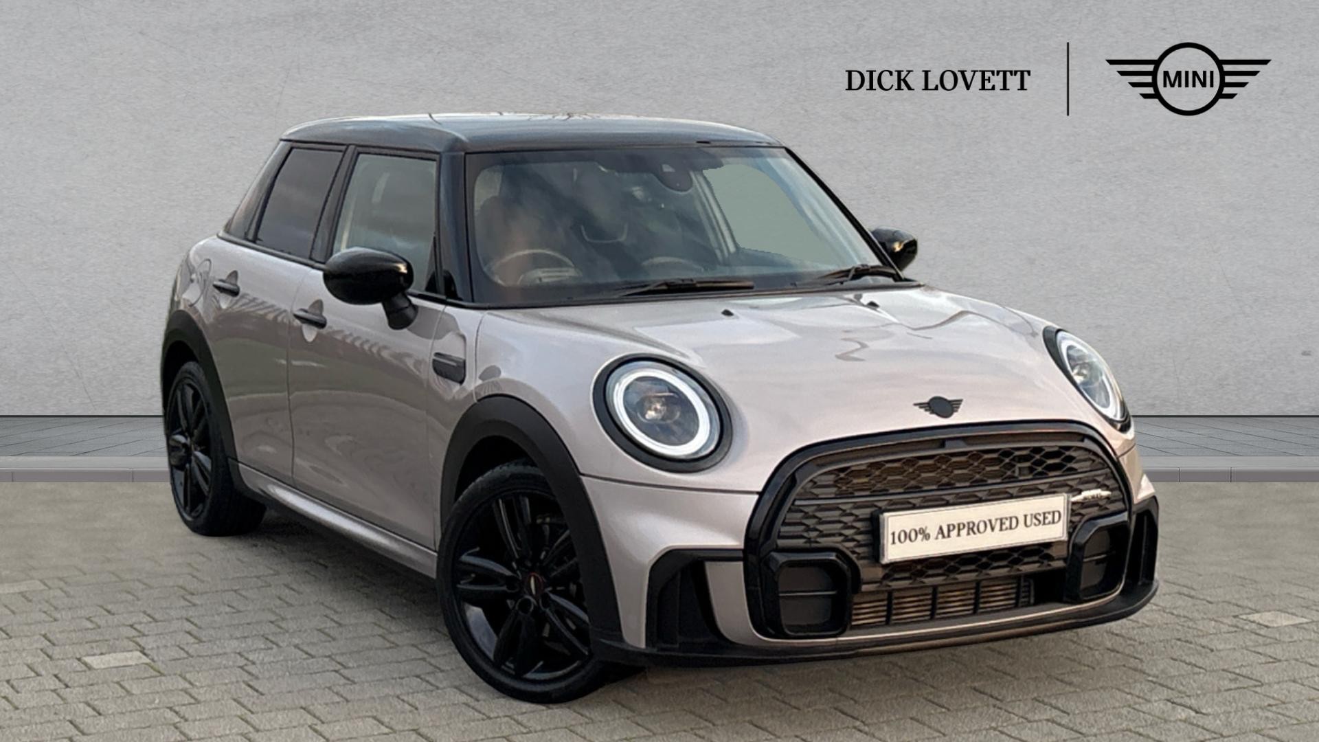 Main listing image - MINI Hatchback 5dr