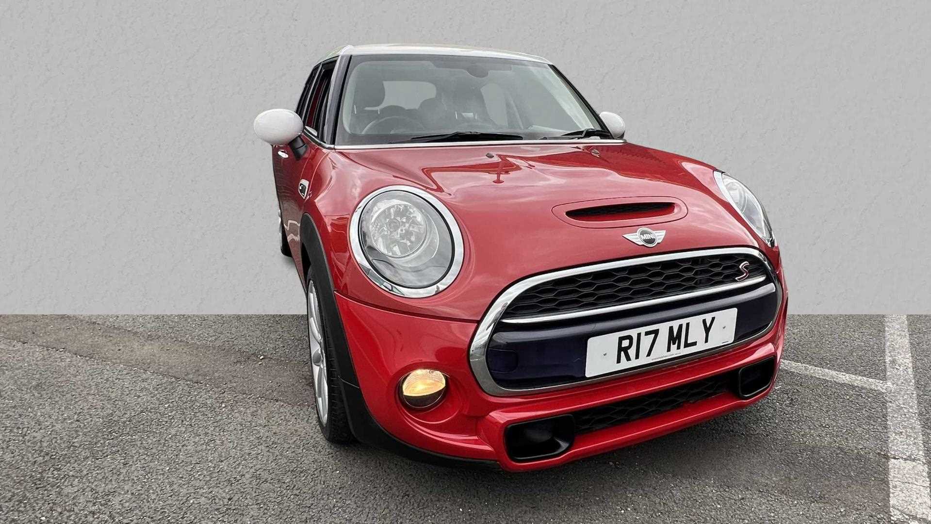Main listing image - MINI Hatchback 5dr