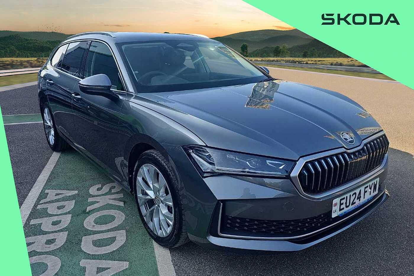 Main listing image - Skoda Superb Estate