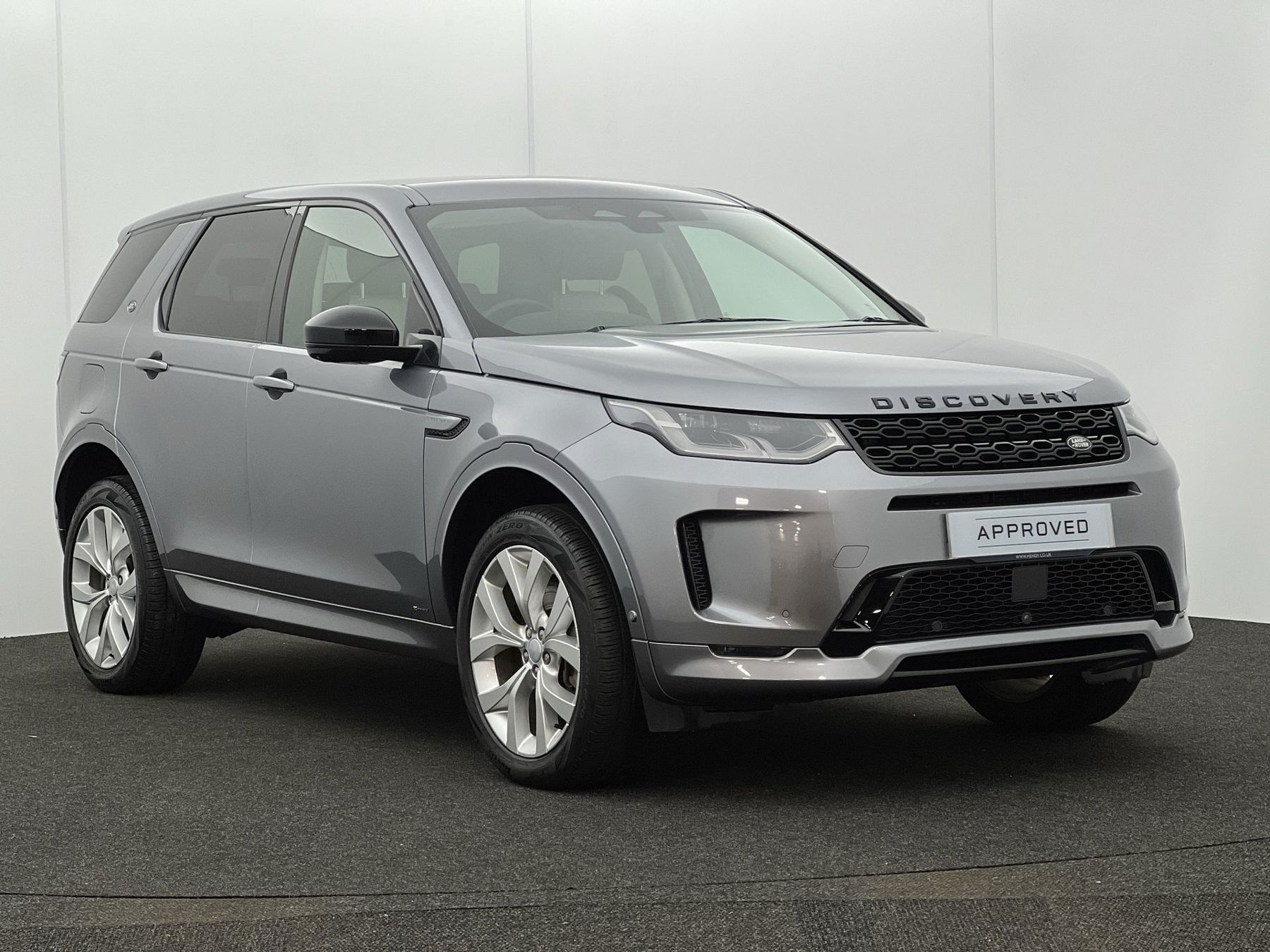 Main listing image - Land Rover Discovery Sport