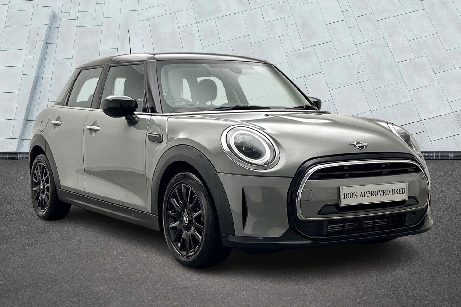 Main listing image - MINI Hatchback 5dr