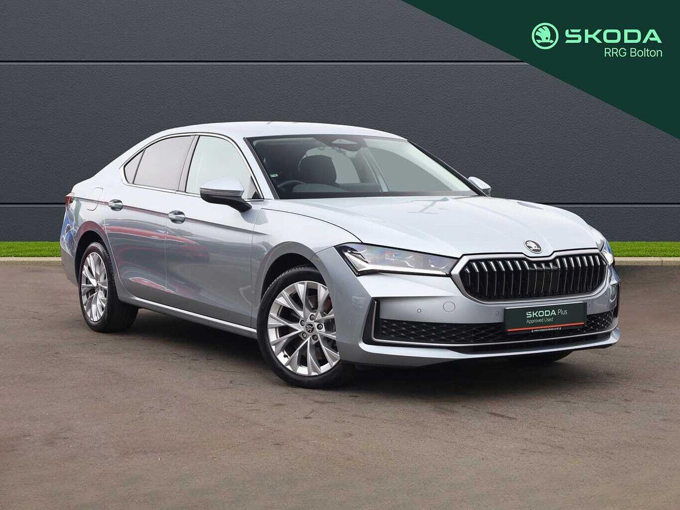 Main listing image - Skoda Superb