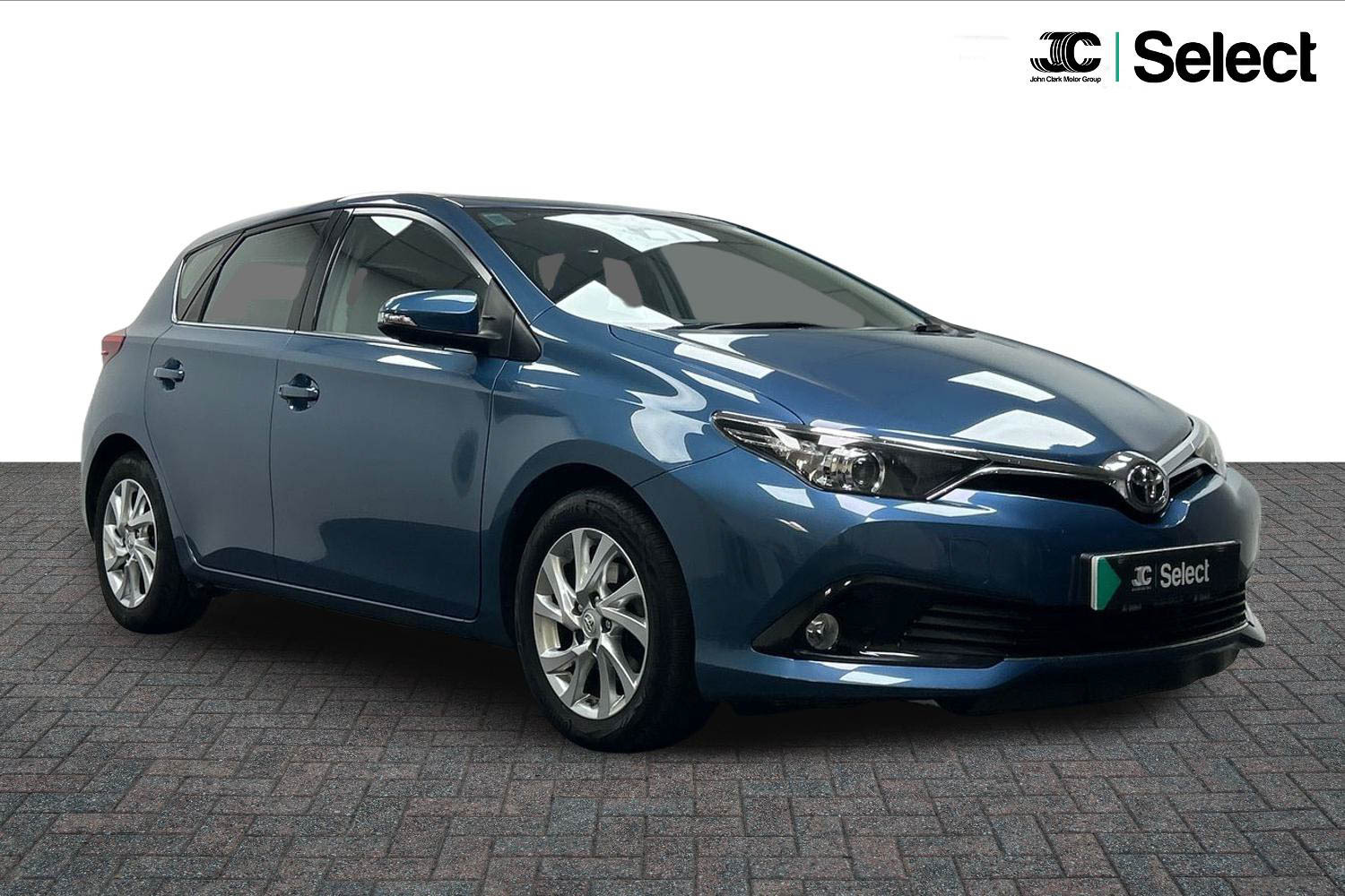 Main listing image - Toyota Auris