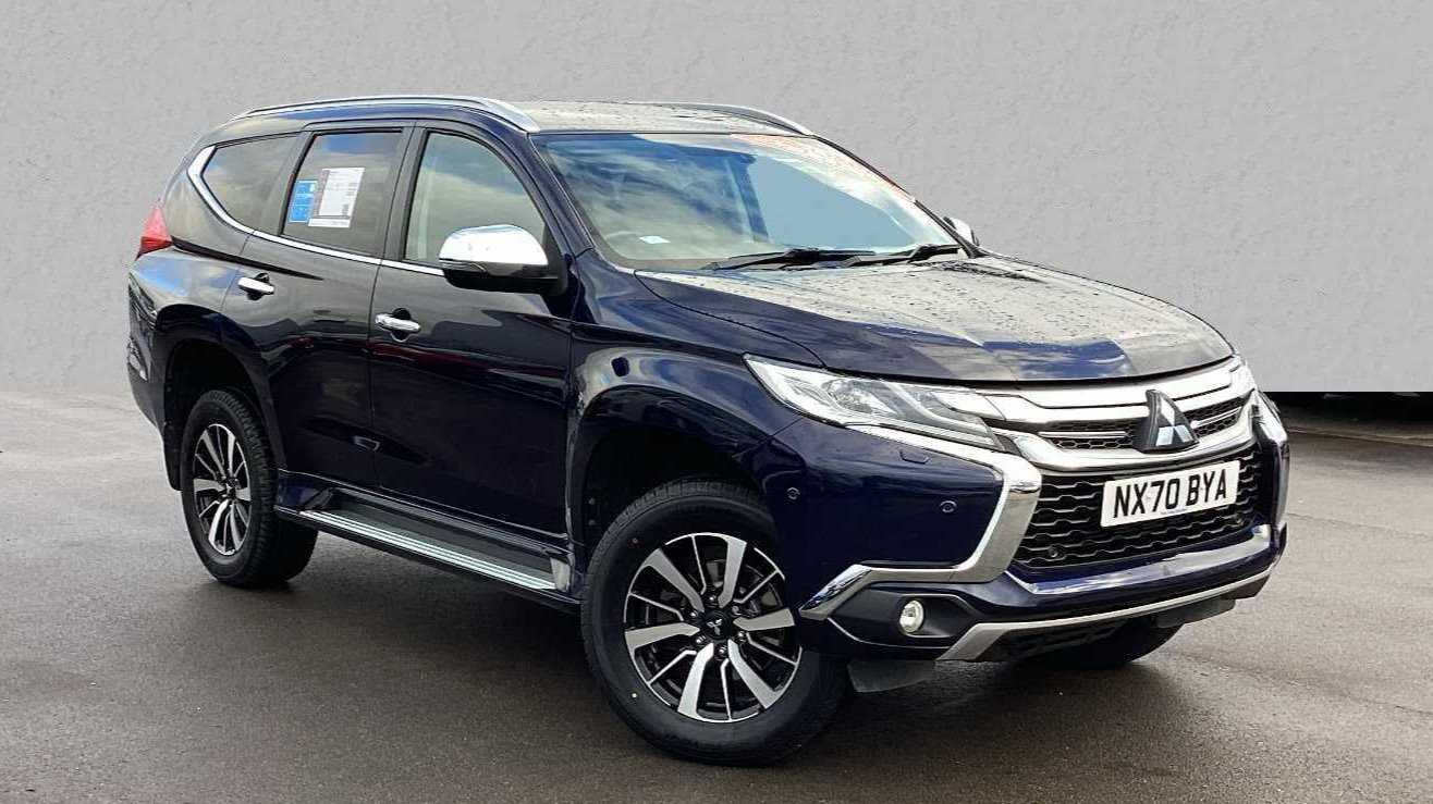 Main listing image - Mitsubishi Shogun Sport