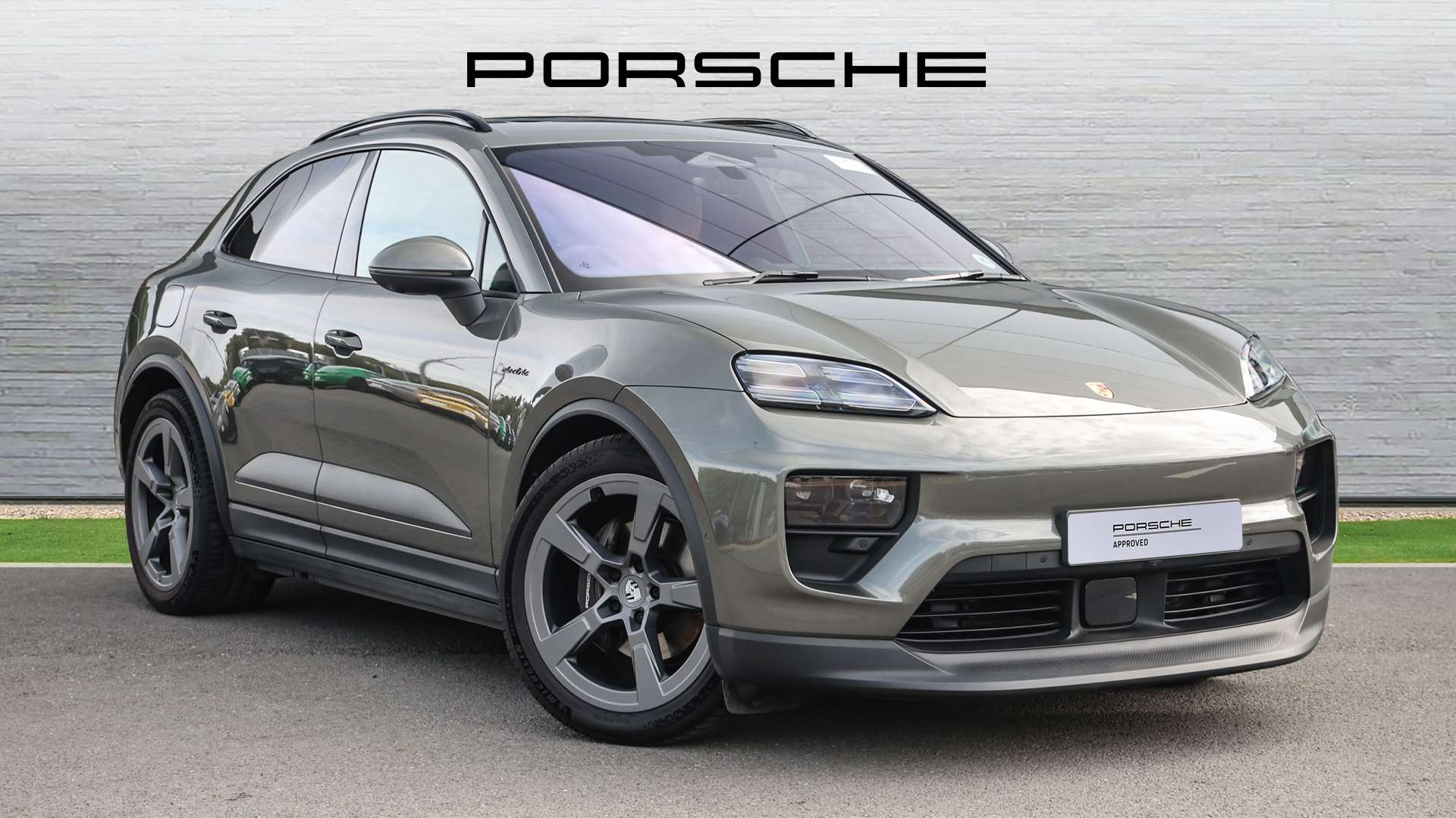 Main listing image - Porsche Macan