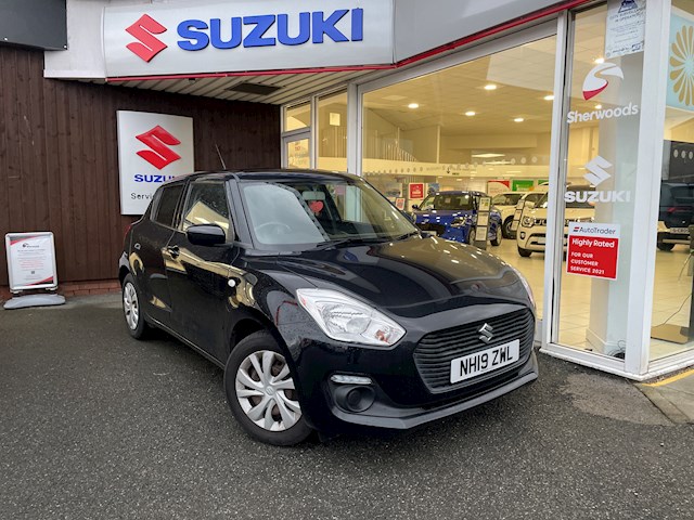 Main listing image - Suzuki Swift