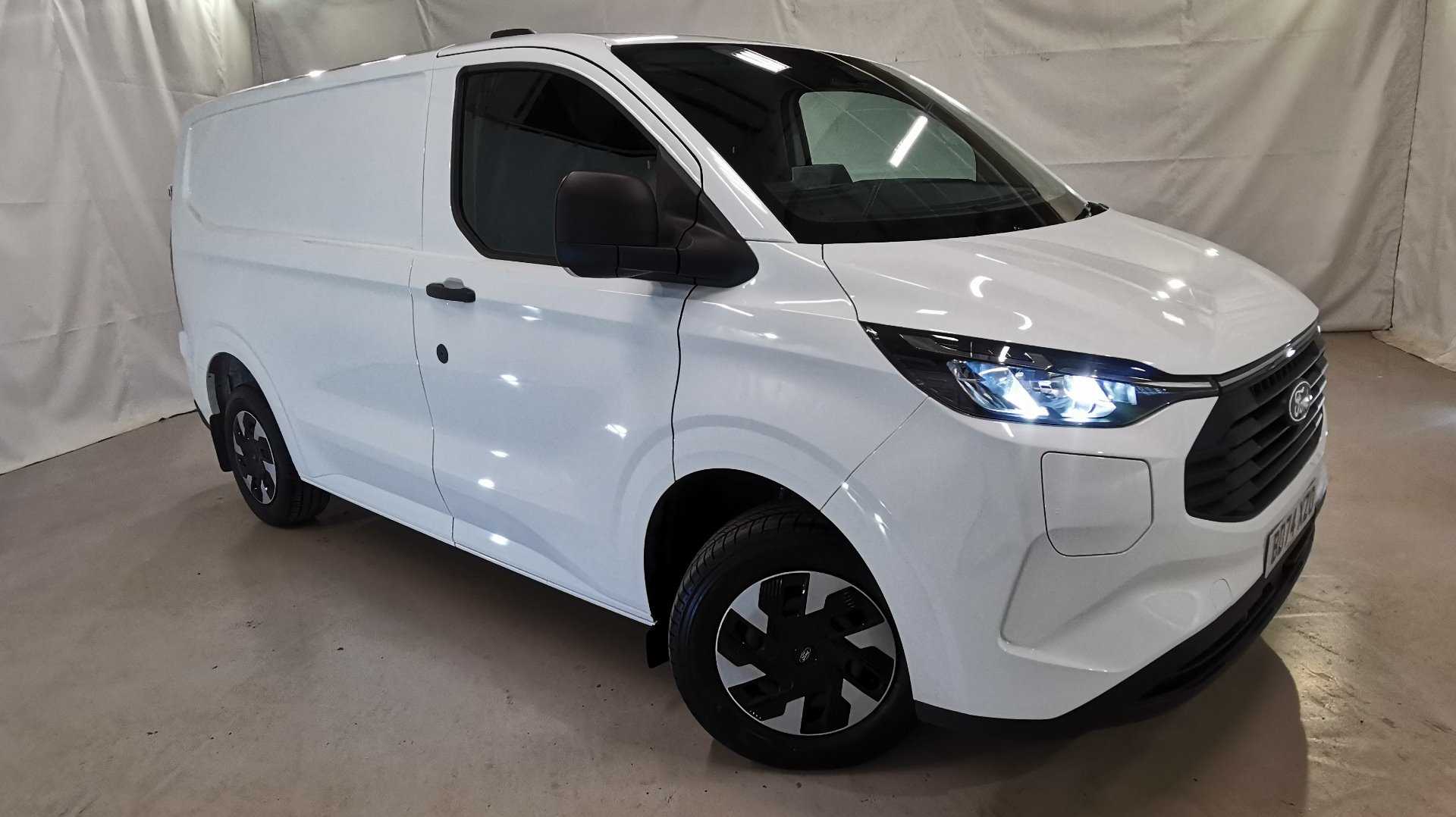 Main listing image - Ford Transit Custom