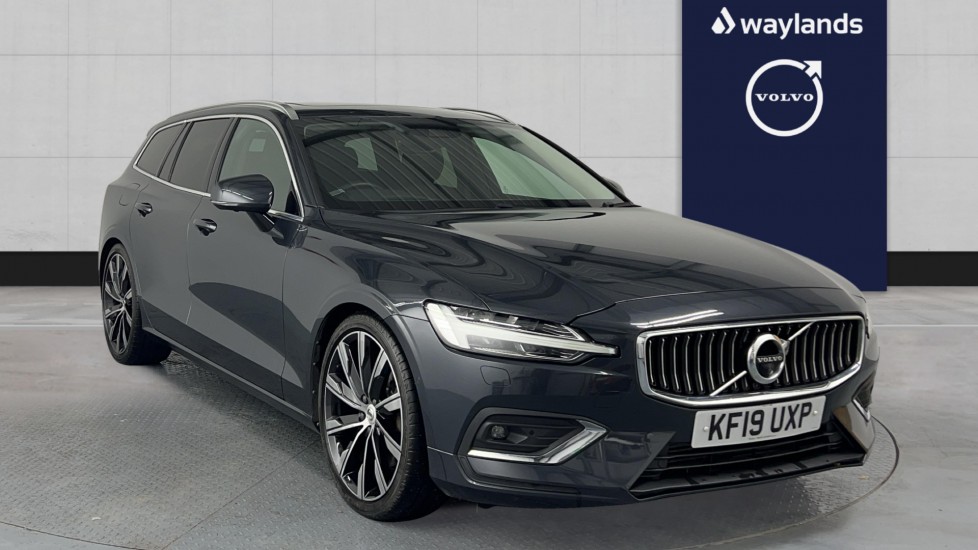 Main listing image - Volvo V60