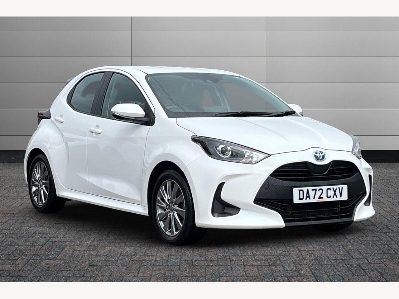 Main listing image - Toyota Yaris
