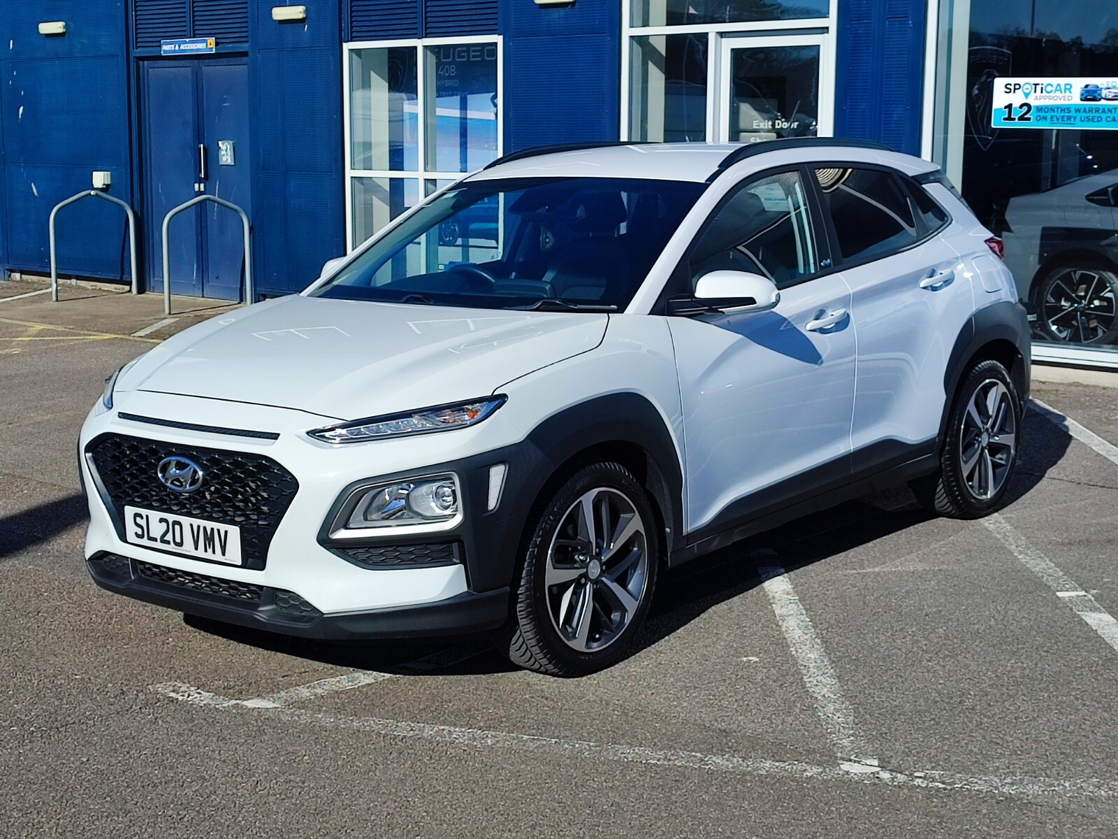 Main listing image - Hyundai Kona