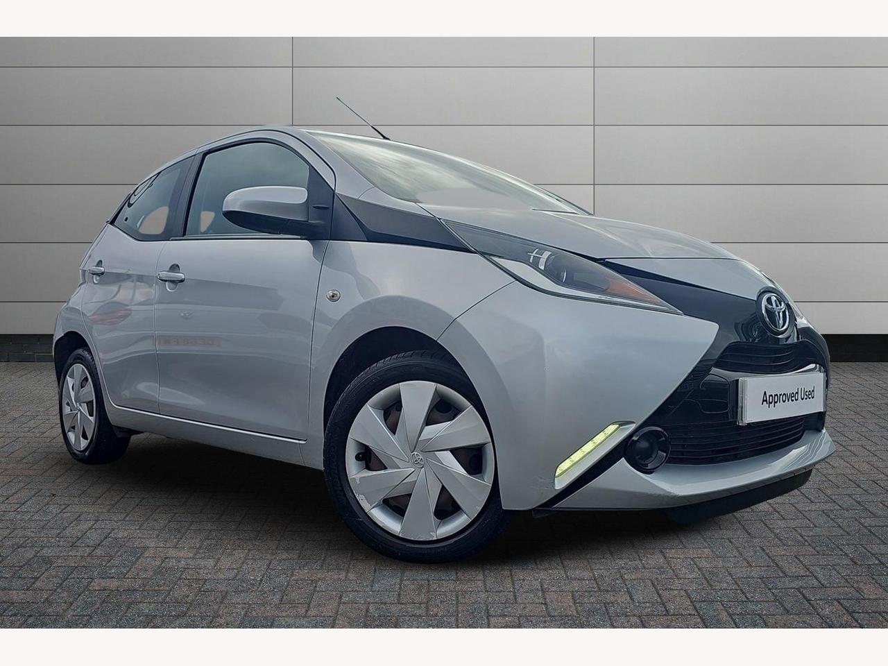 Main listing image - Toyota Aygo