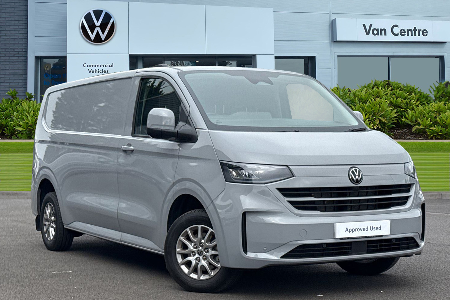 Main listing image - Volkswagen Transporter