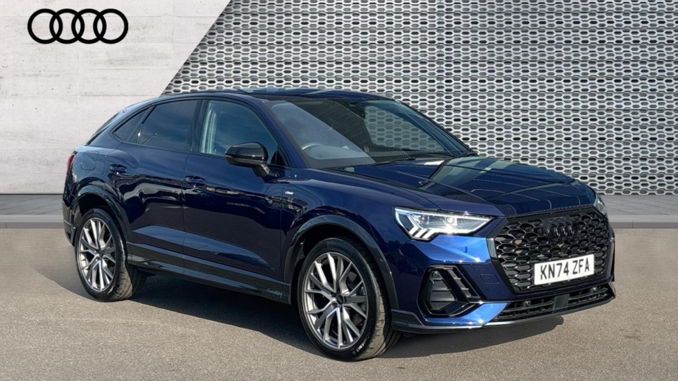 Main listing image - Audi Q3