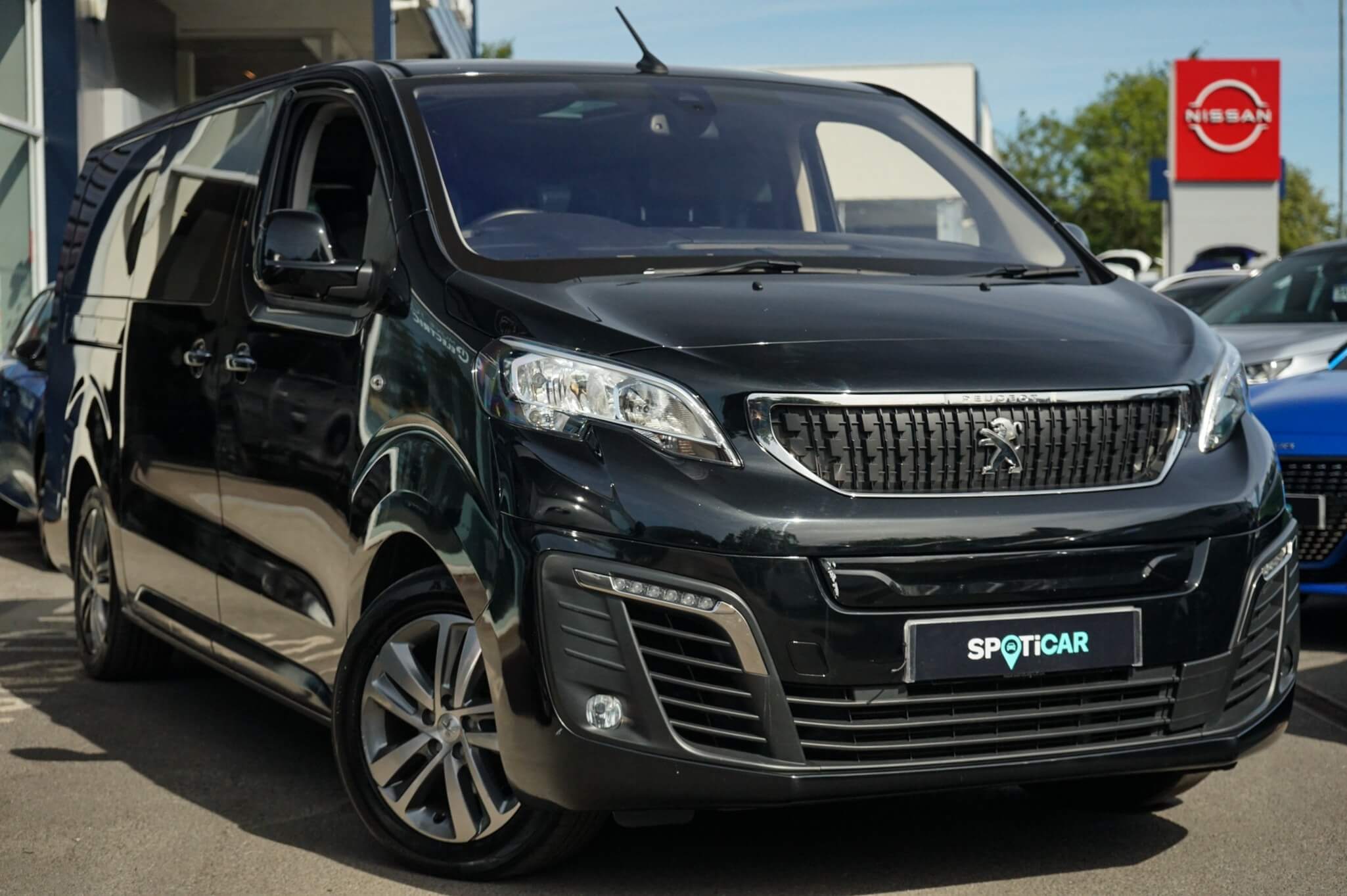 Main listing image - Peugeot Traveller