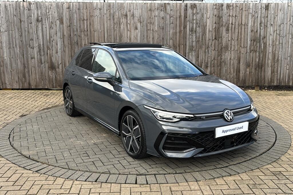 Main listing image - Volkswagen Golf