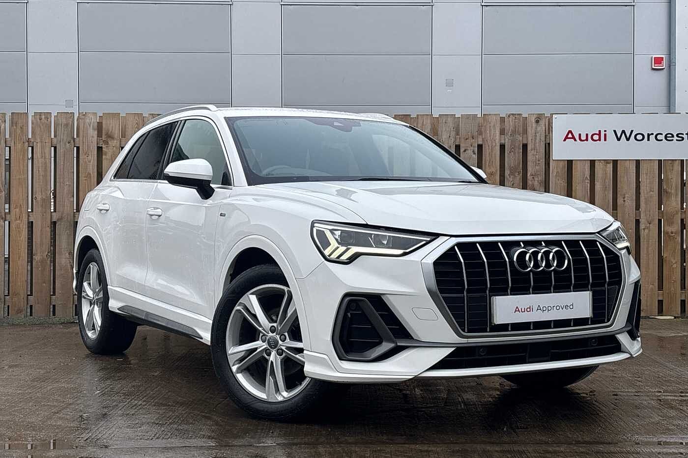 Main listing image - Audi Q3