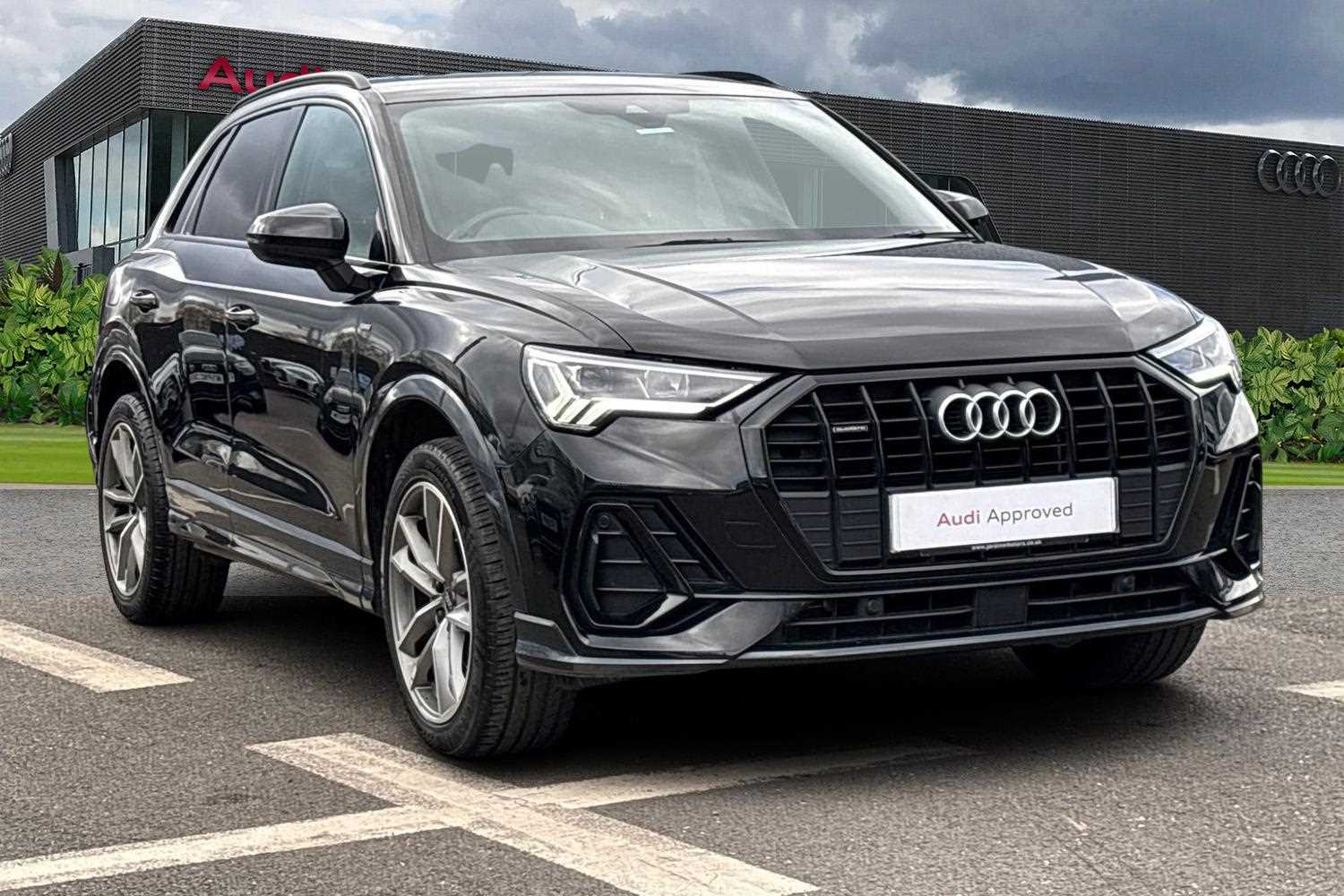 Main listing image - Audi Q3