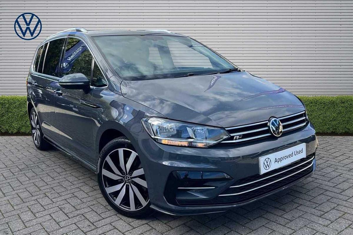 Main listing image - Volkswagen Touran