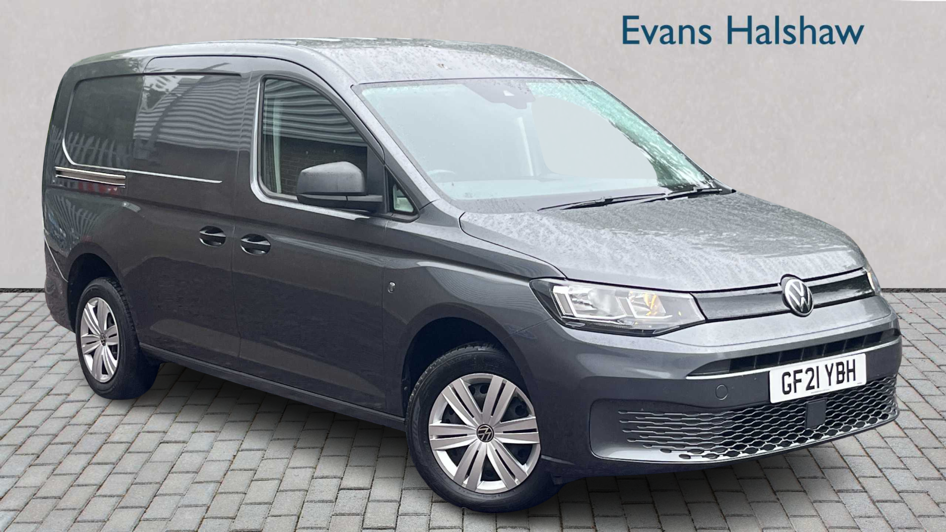 Main listing image - Volkswagen Caddy Maxi