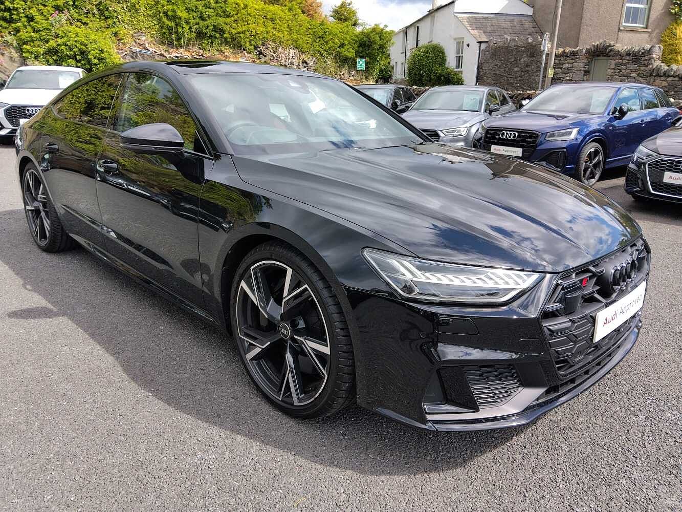 Main listing image - Audi S7
