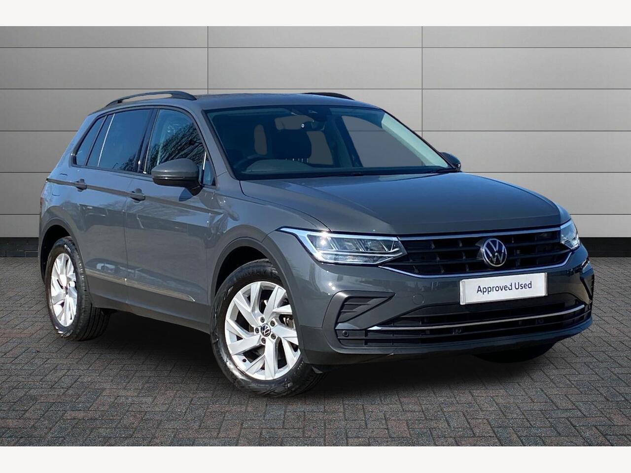 Main listing image - Volkswagen Tiguan