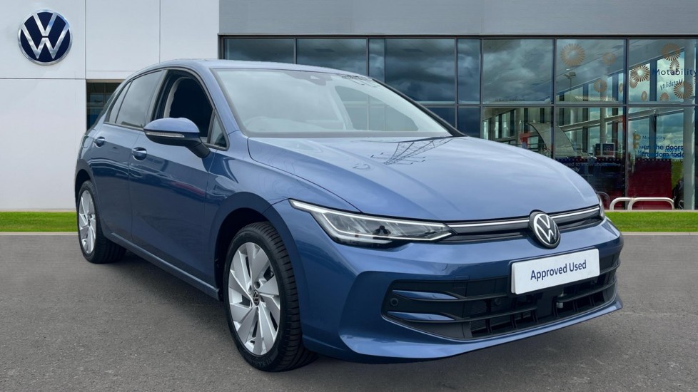 Main listing image - Volkswagen Golf