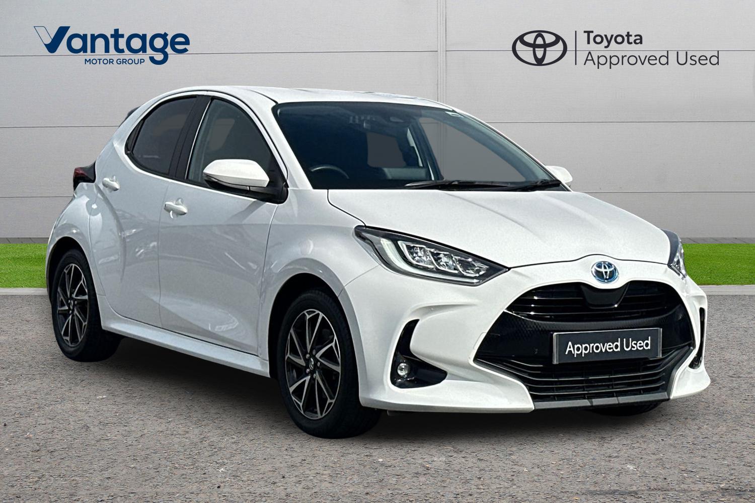 Main listing image - Toyota Yaris