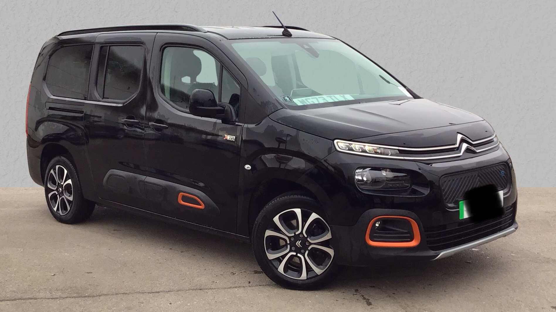 Main listing image - Citroen e-Berlingo