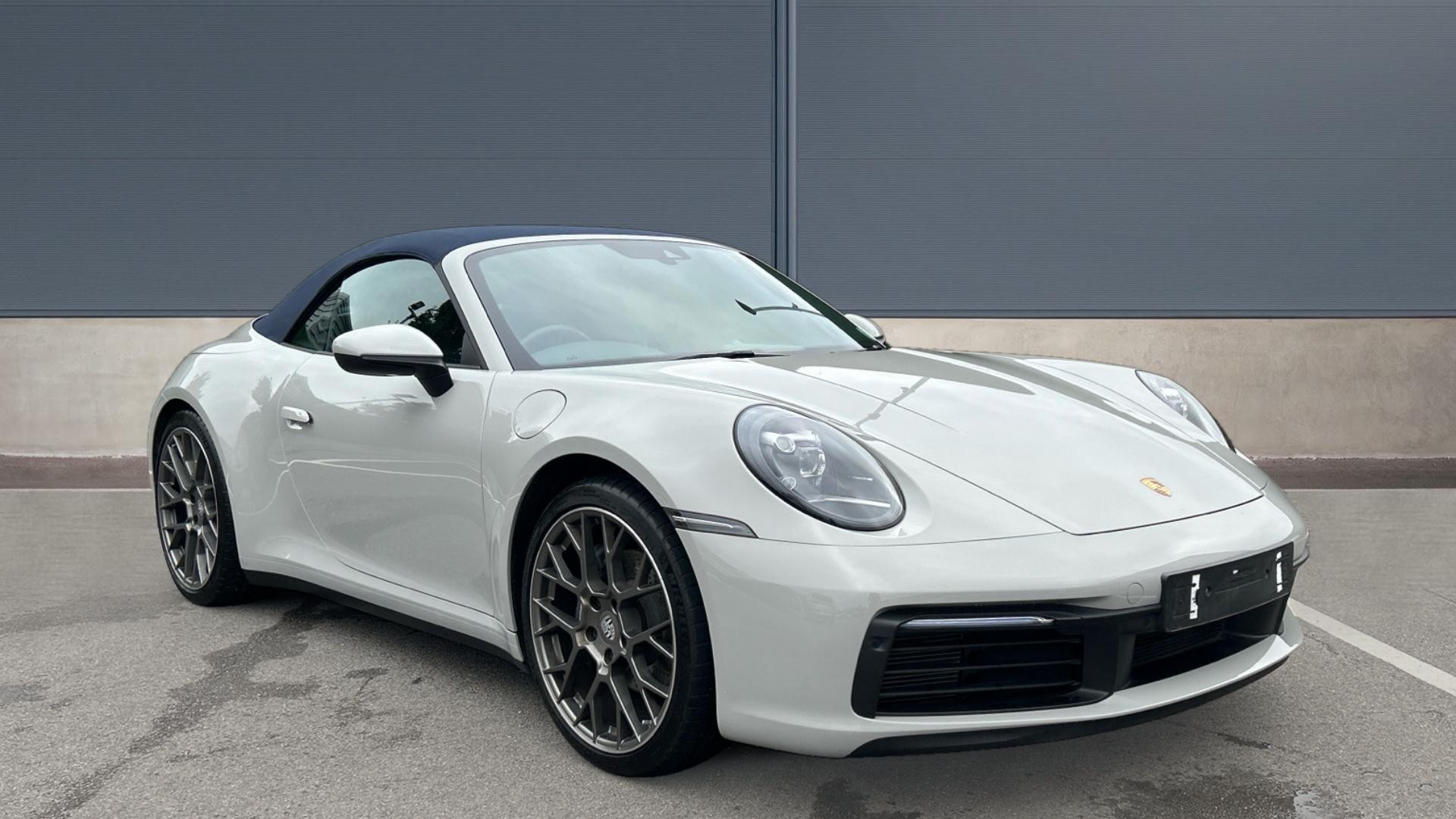 Main listing image - Porsche 911