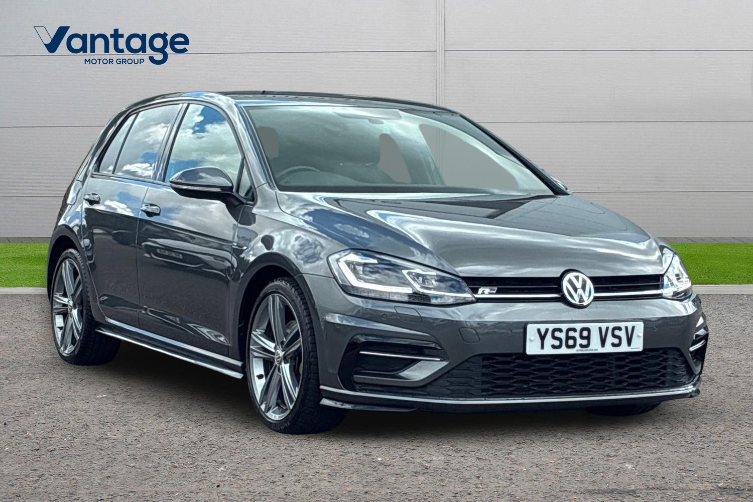 Main listing image - Volkswagen Golf