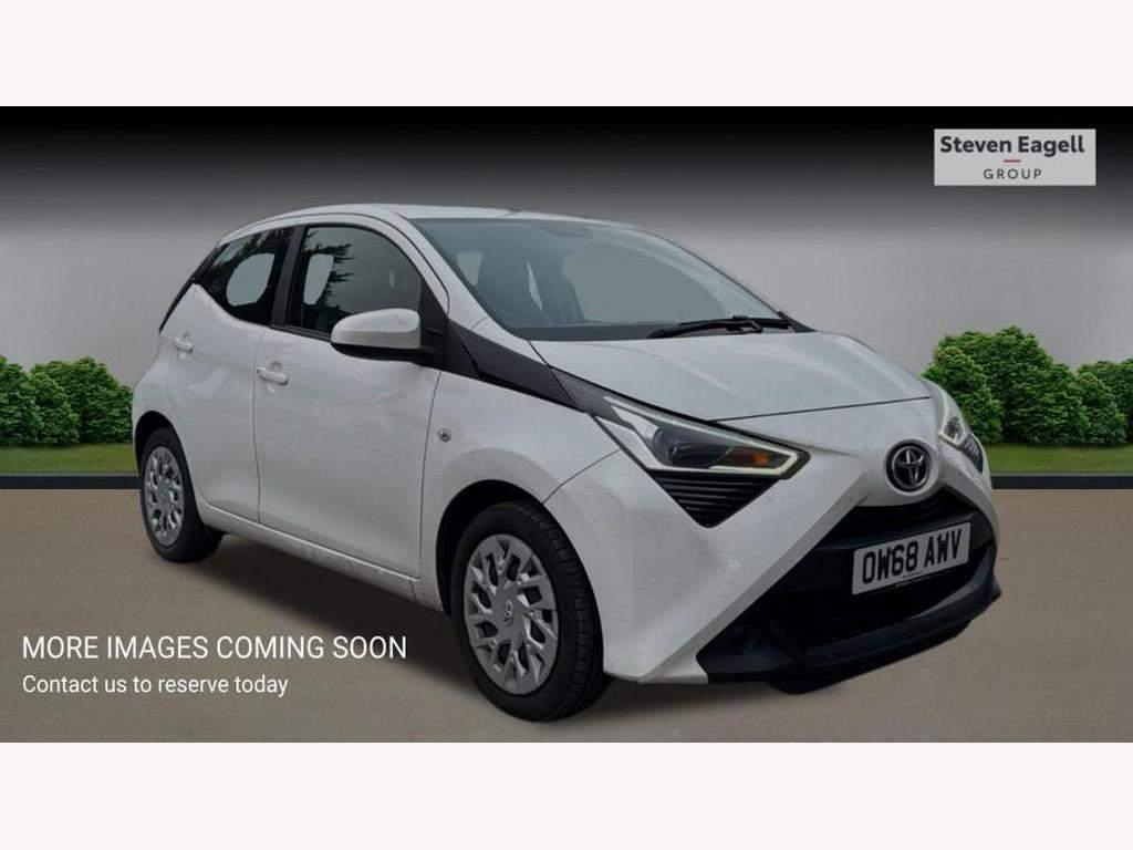 Main listing image - Toyota Aygo