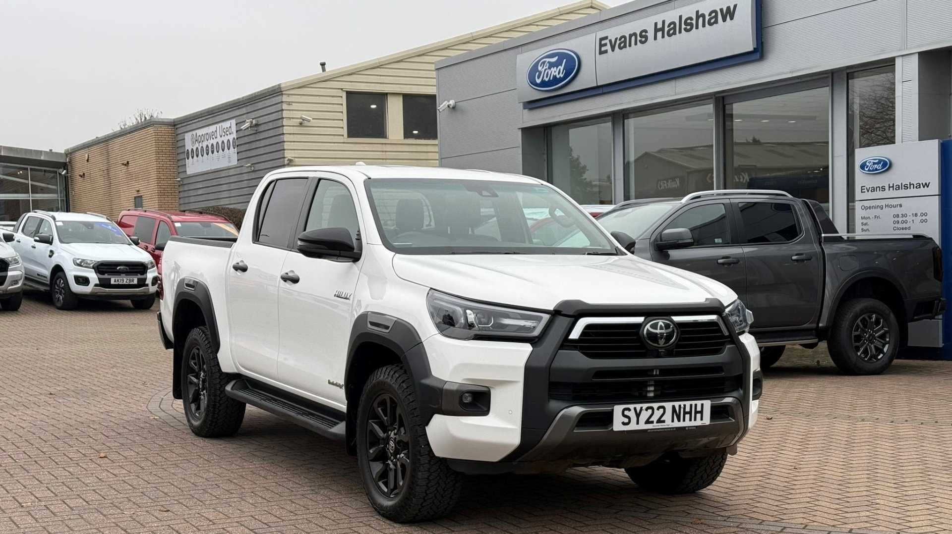 Main listing image - Toyota Hilux