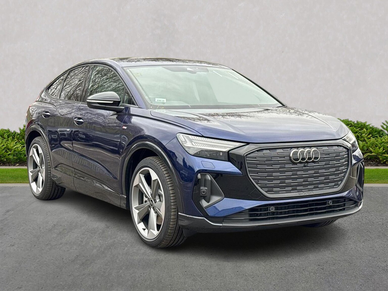 Main listing image - Audi Q4