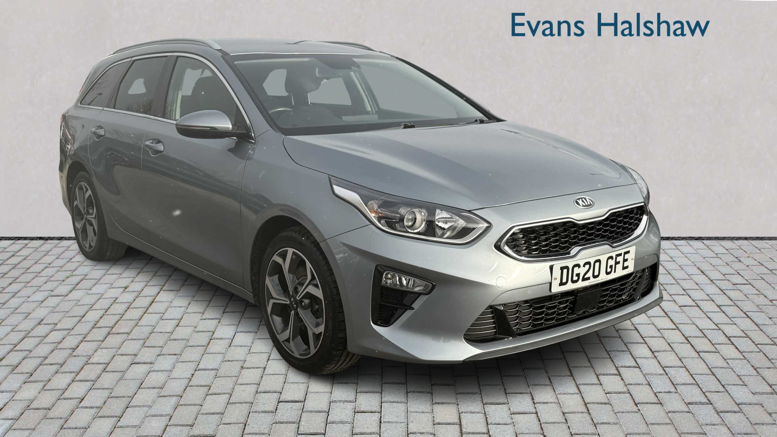 Main listing image - Kia Ceed SW