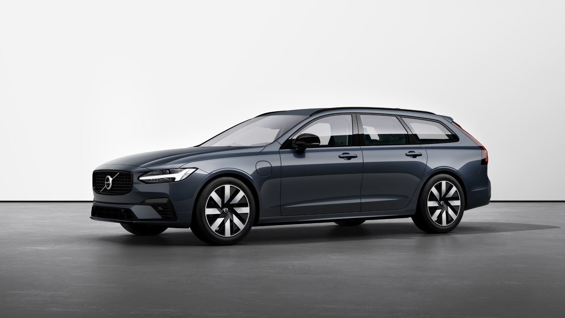 Main listing image - Volvo V90