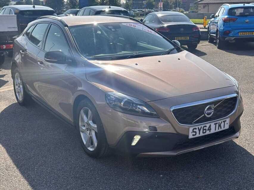 Main listing image - Volvo V40 Cross Country