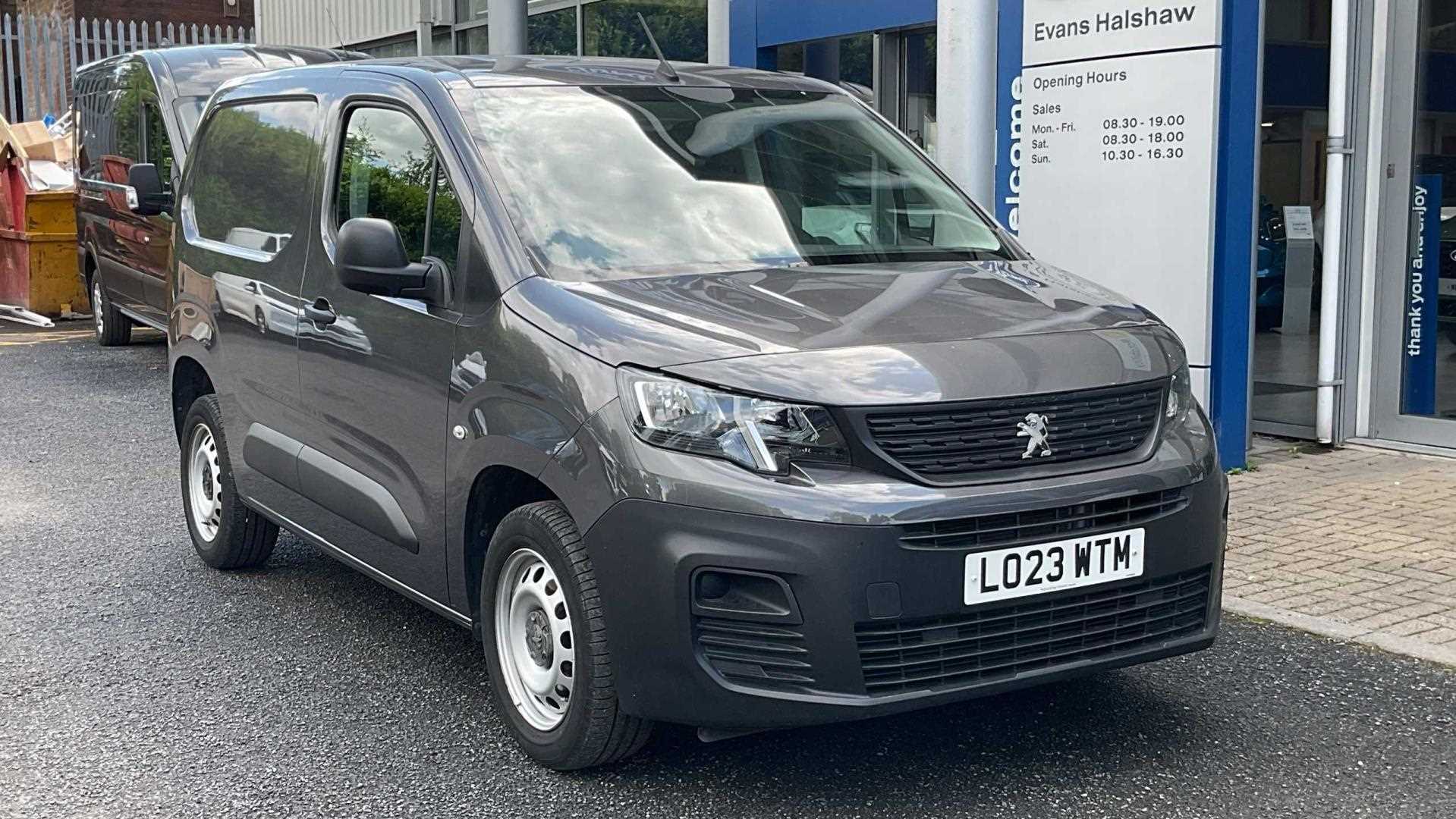 Main listing image - Peugeot Partner