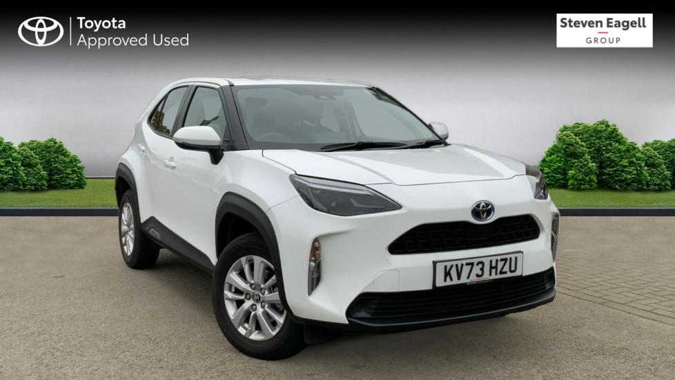 Main listing image - Toyota Yaris Cross